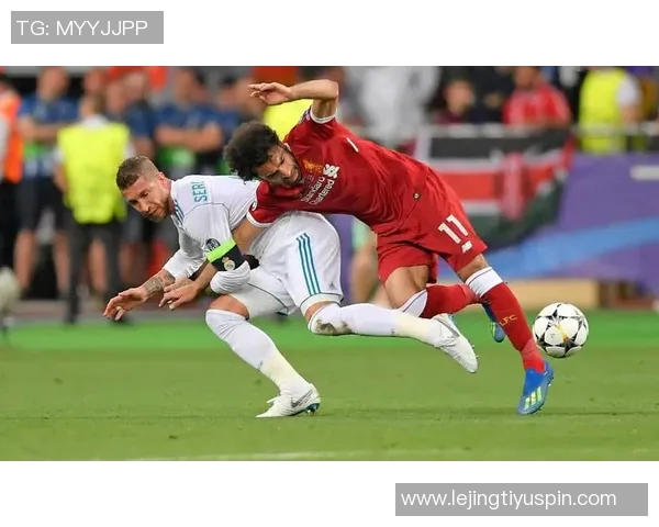 阿诺德复出将助巴尔韦德重返右后卫位置结束流亡状态